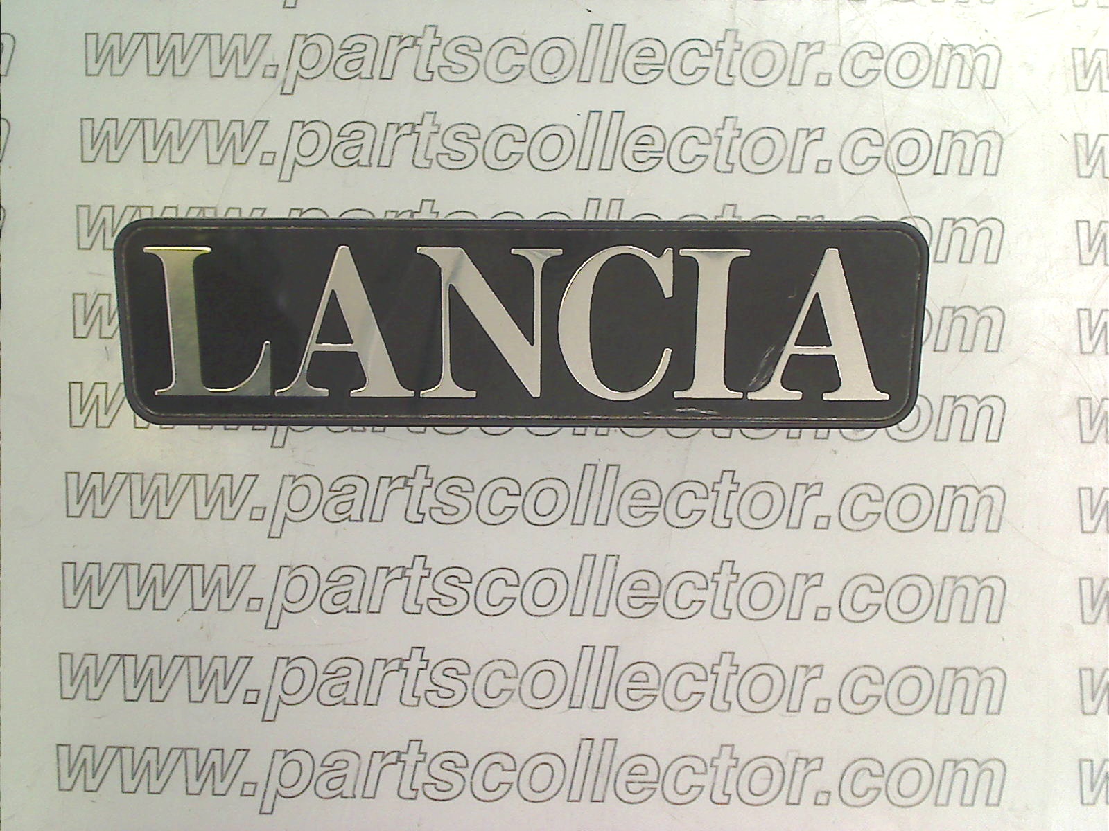 LANCIA BADGE